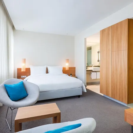 Lindner Ku'damm, Part Of Jdv By Hyatt Hotel Berlín