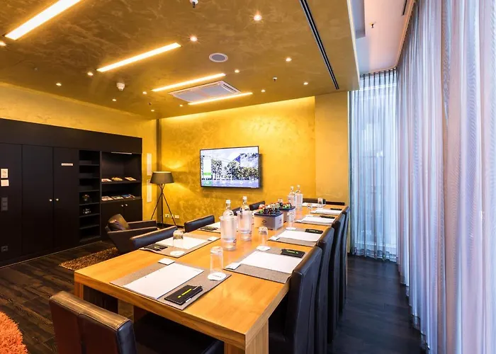 Lindner Ku'damm, Part Of Jdv By Hyatt Hotel 4*