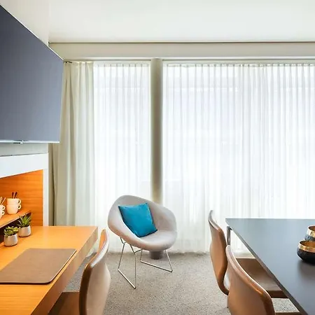Hotel Lindner Ku'damm, Part Of Jdv By Hyatt 4*