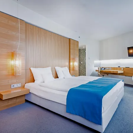 Lindner Ku'damm, Part Of Jdv By Hyatt Hotel 4*