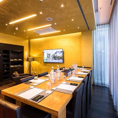 Lindner Ku'damm, Part Of Jdv By Hyatt מלון 4*