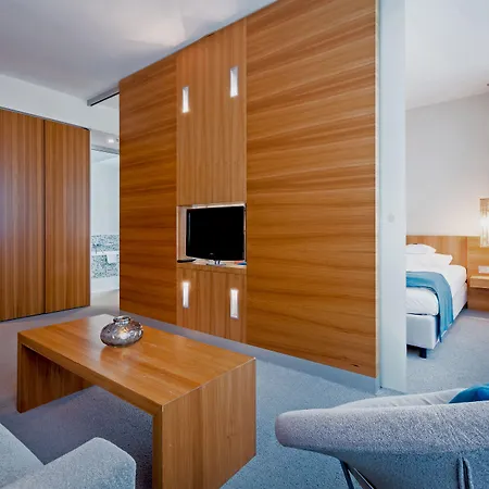 Hotel Lindner Ku'damm, Part Of Jdv By Hyatt